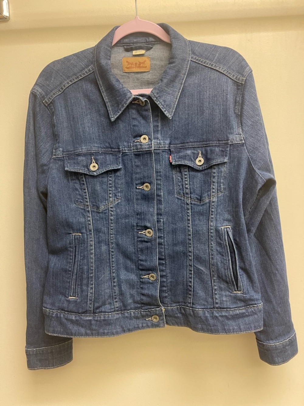 Levi’s Trucker Denim Jean Jacket size XL
